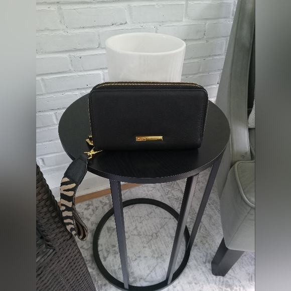 Joy Mangano double zip wallet/wristlet - Picture 4 of 11